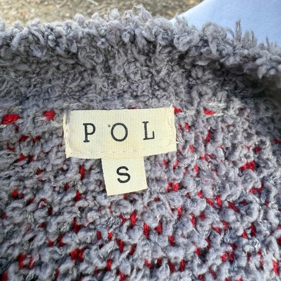 POL Off-the-Shoulder Gray Sweater with Red Lips - Picture 2 of 5